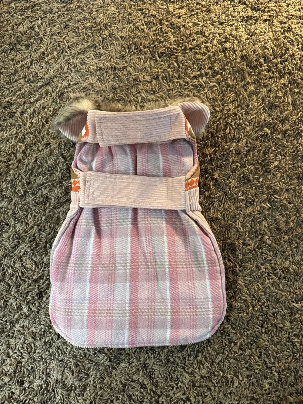 Dog coat with fur collar